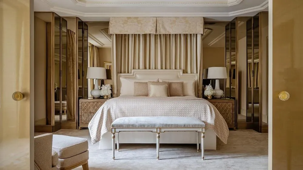 מלון Four Seasons George V 5*