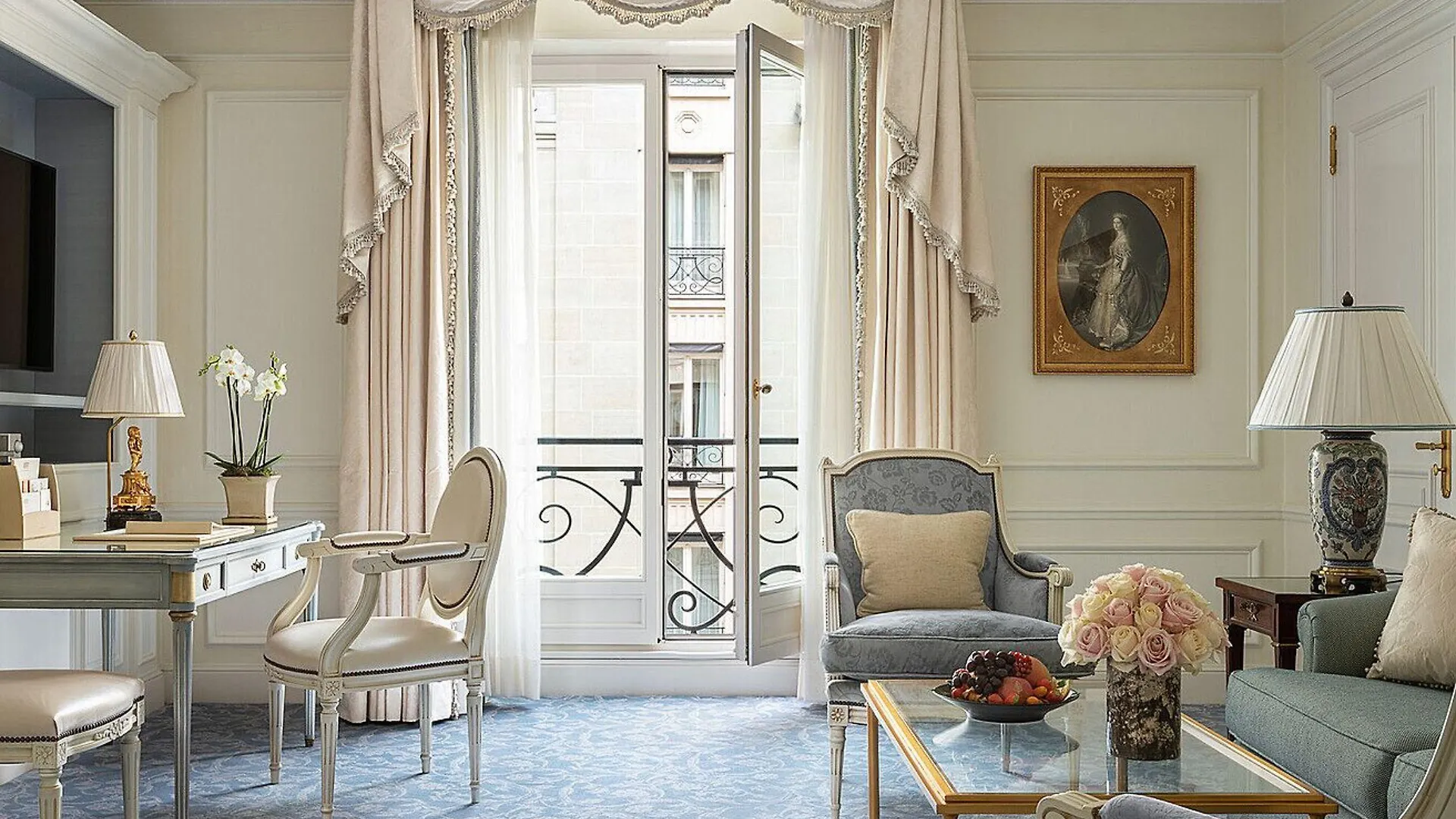 Four Seasons George V 5* Paris