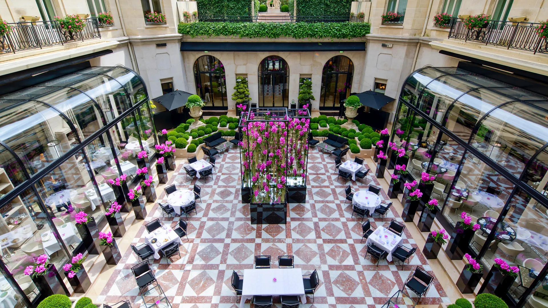 Four Seasons George V Hotel