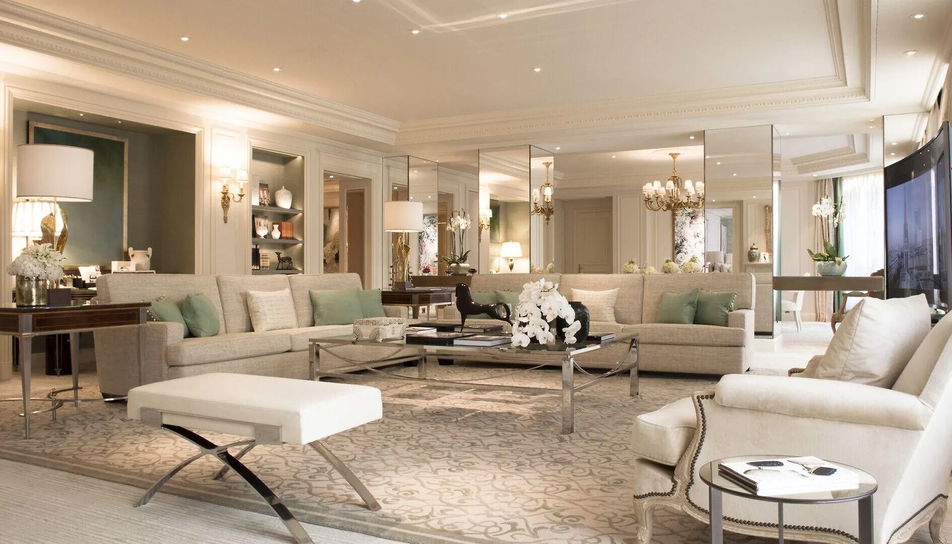 Four Seasons George V 5*