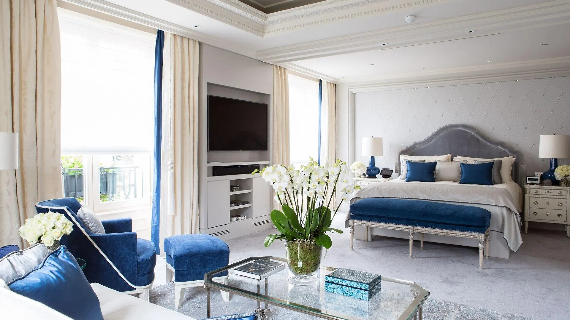 Four Seasons George V 5* פריז