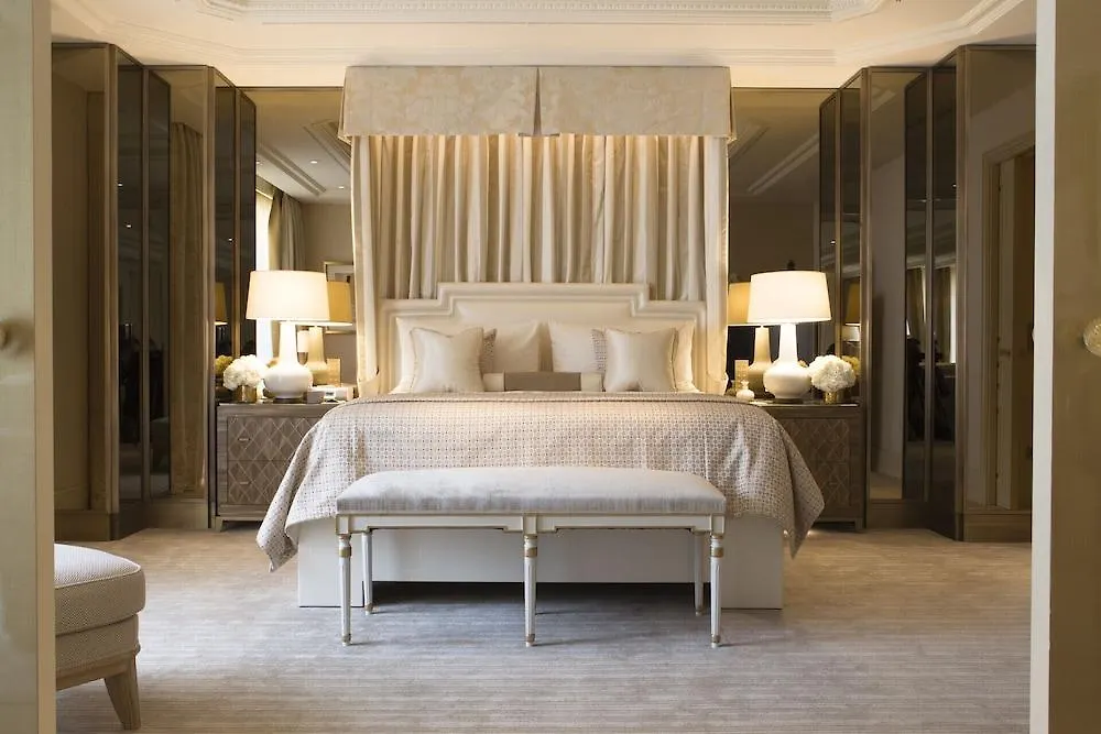 מלון Four Seasons George V 5*