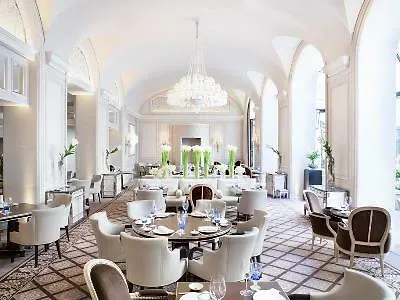 Four Seasons George V Paris