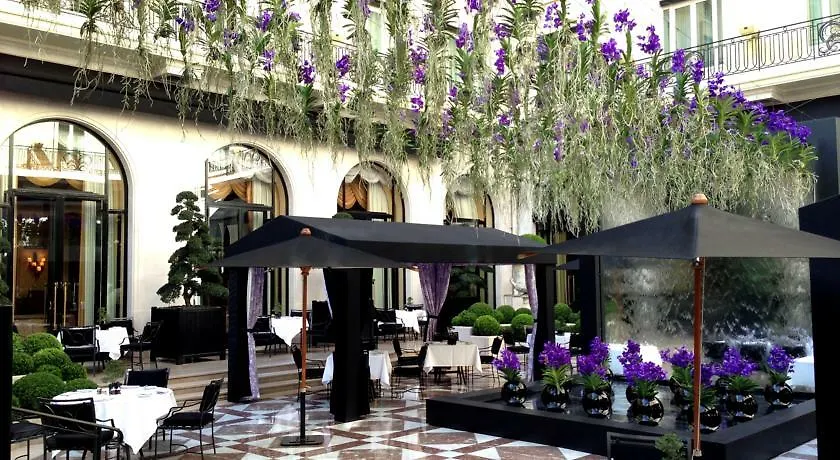 Four Seasons George V Paris