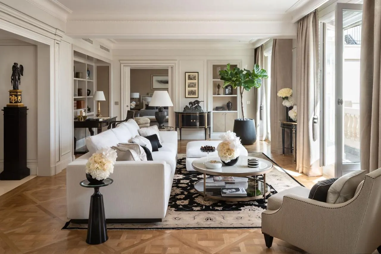 מלון Four Seasons George V
